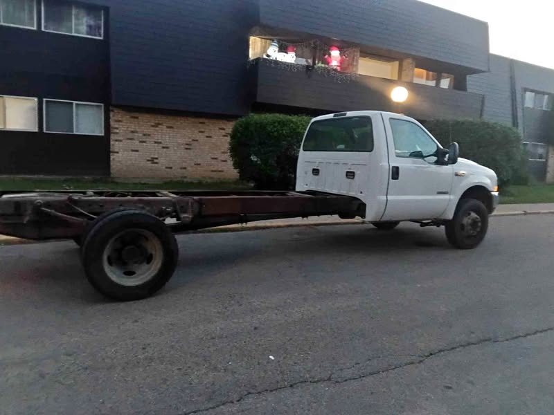 2004 Ford F550 Super Duty Super Cab & Chassis - XLT 168\