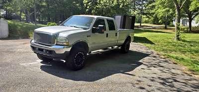 2003 Ford F350 Super Duty Crew Cab - XLT Pickup 4D 8 ft