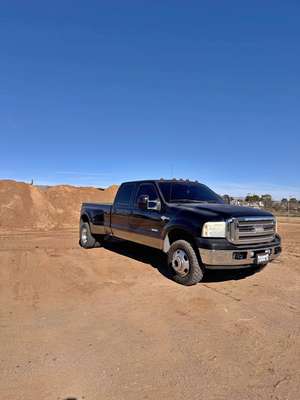 2006 Ford F350 Super Duty Crew Cab - King Ranch Pickup 4D 8 ft