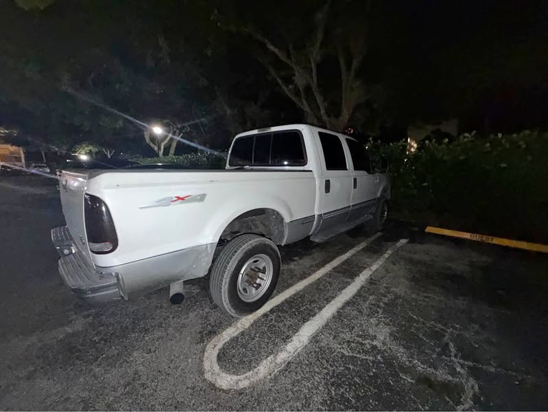 1999 Ford F250 Super Duty Super Cab - XLT