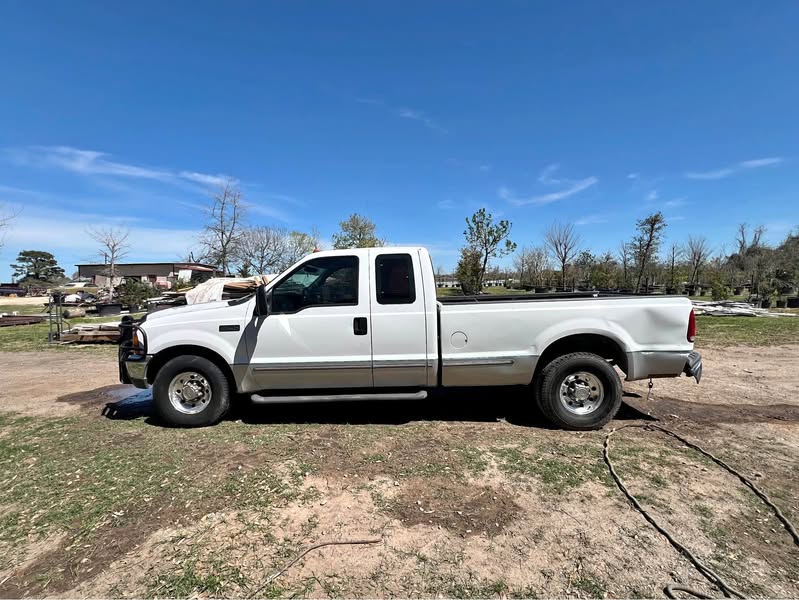 1999 Ford F250 Super Duty Super Cab - Long Bed