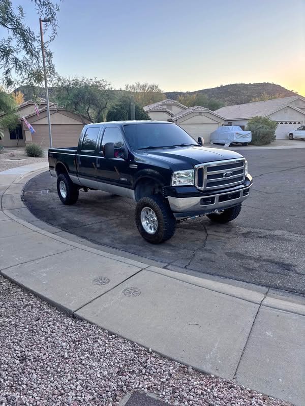 2007 Ford F250 Super Duty Super Cab - Lariat