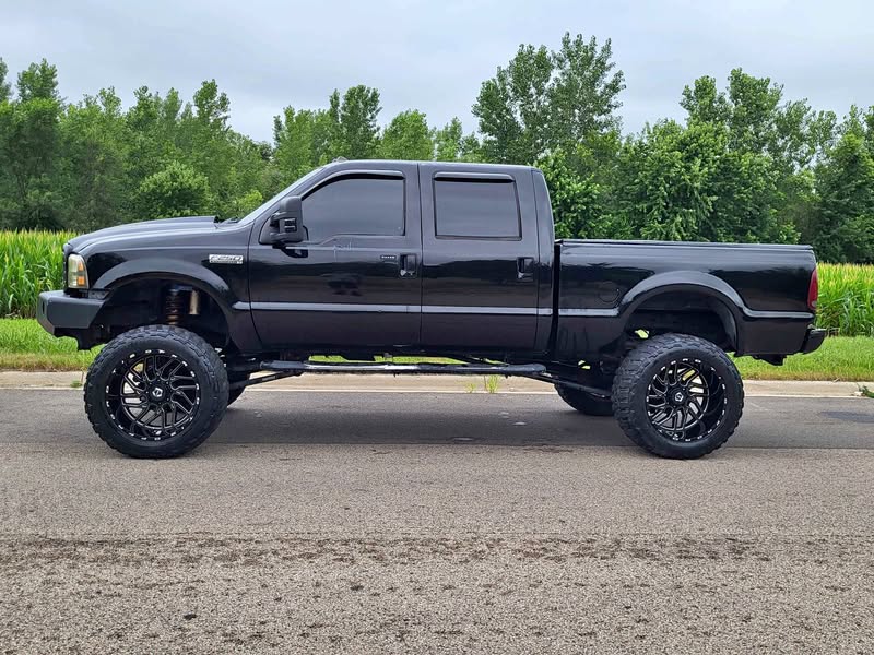 2007 Ford F250 Super Duty Crew Cab - Limited Pickup 4D 6 3\/4 ft