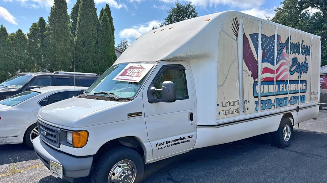 2007 Ford E450 Super Duty Cutaway - Cutaway Van 2D