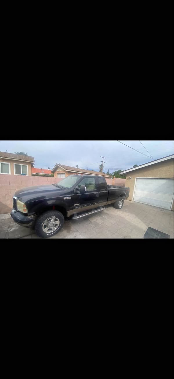 2004 Ford F350 Regular Cab - Super duty