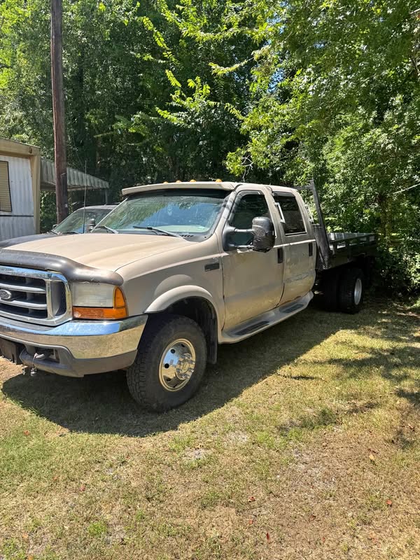 1999 Ford F350 Super Duty Super Cab - Lariat