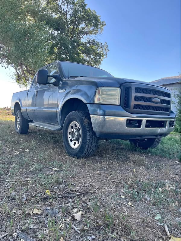 2006 Ford F250 Super Duty Crew Cab - XLT Pickup 4D 6 3\/4 ft