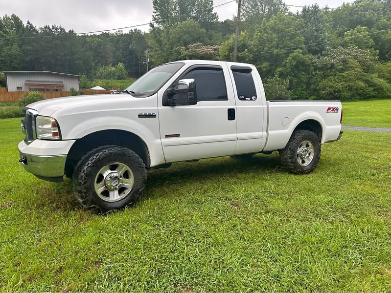 2006 Ford F250 Super Duty Super Cab - XLT Pickup 4D 6 3\/4 ft