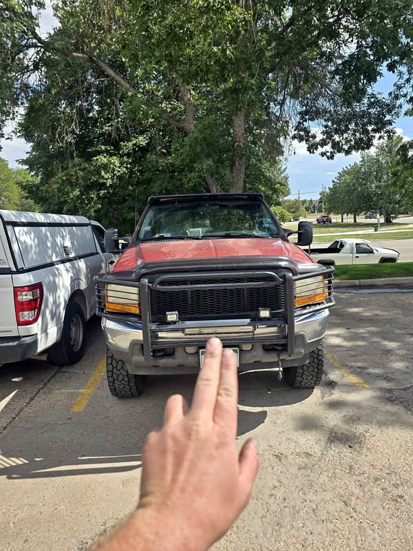 2001 Ford F350 Super Duty Crew Cab - Lariat Pickup 4D 6 3\/4 ft