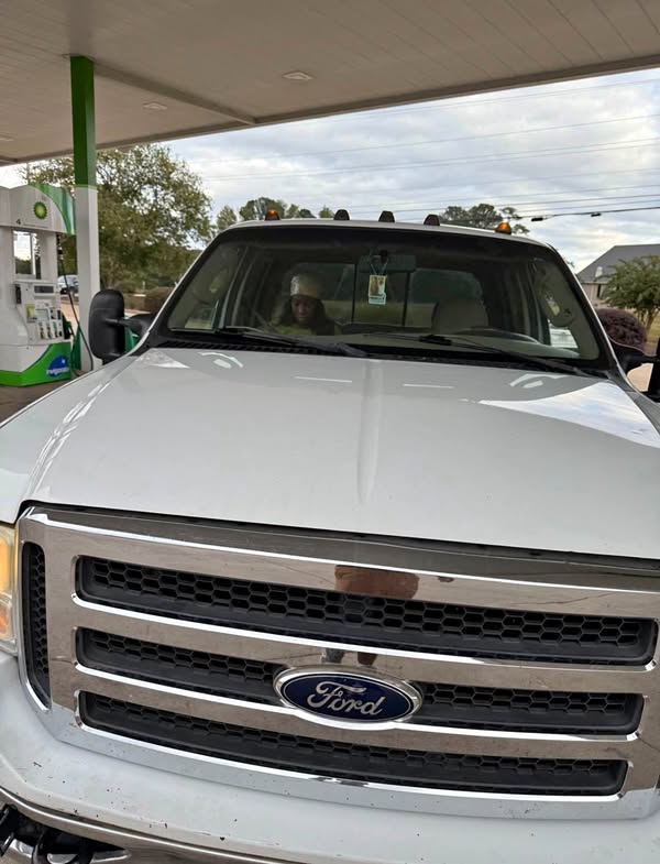 2006 Ford E350 Super Duty Passenger