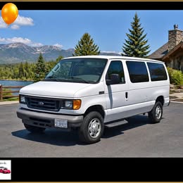 2005 Ford E350 Super Duty Passenger