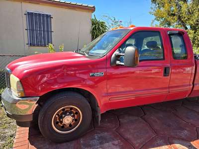 2003 Ford F250 Super Duty Super Cab - XLT Pickup 4D 8 ft