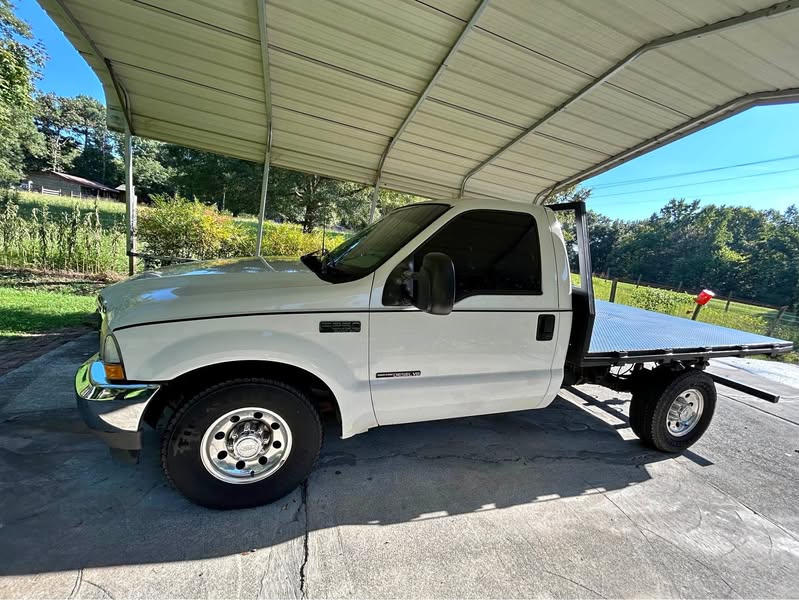 1999 Ford F250 Super Duty Regular Cab - XLT Pickup 2D 8 ft