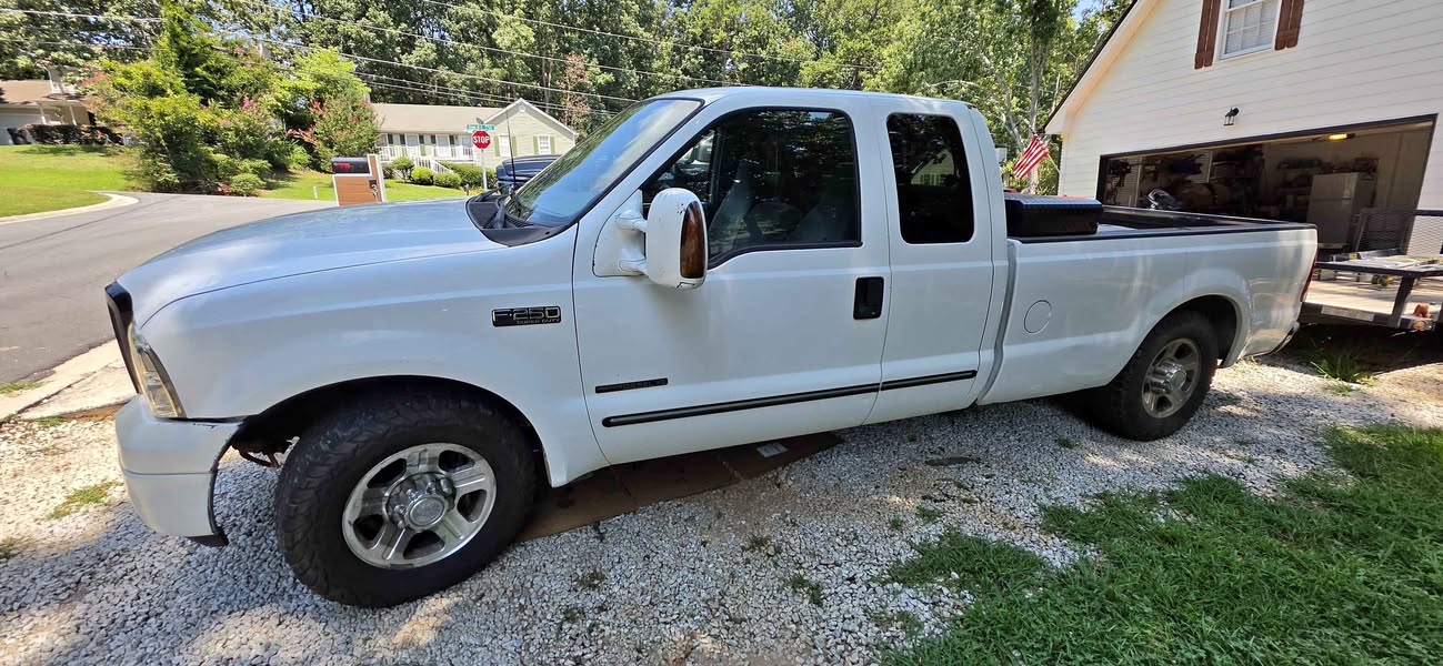 1999 Ford F250 Super Duty Super Cab - XLT Pickup 4D 8 ft