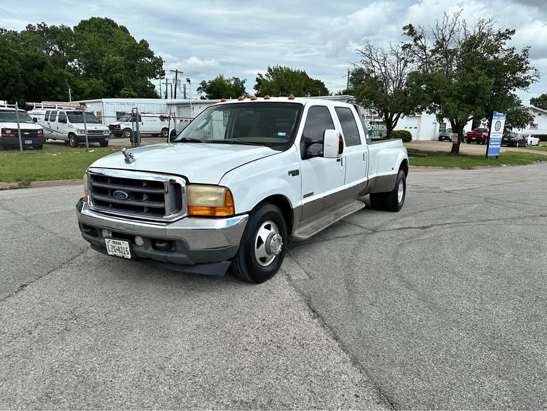 1999 Ford F350 Super Duty Crew Cab - XLT Pickup 4D 8 ft