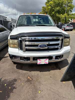 2007 Ford F350 Super Duty Crew Cab & Chassis - Lariat Cab & Chassis 4D