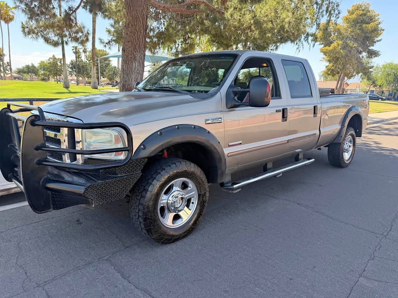 2007 Ford F350 Super Duty Crew Cab - Lariat Pickup 4D 8 ft