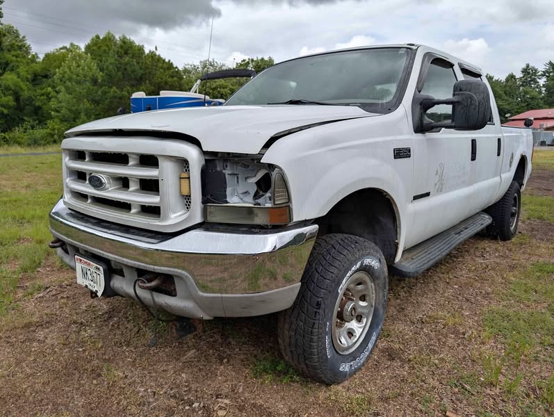 2001 Ford F350 Super Duty Crew Cab - XLT Pickup 4D 6 3\/4 ft