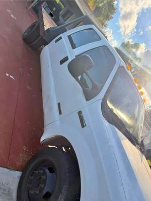2006 Ford F350 Super Duty Crew Cab & Chassis - XL Cab & Chassis 4D