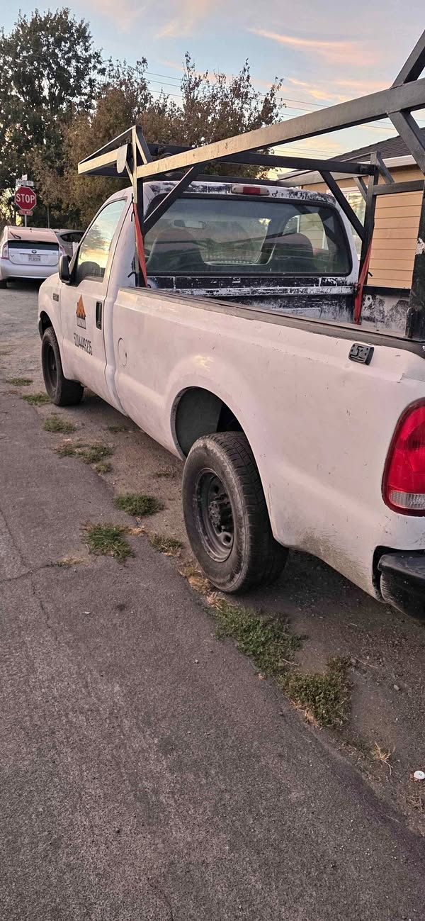 2003 Ford F250 Super Duty Regular Cab - Long Bed