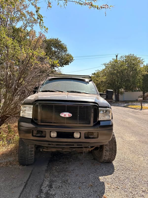 2001 Ford F250 Super Duty Crew Cab - Harley-Davidson Pickup 4D 6 3\/4 ft