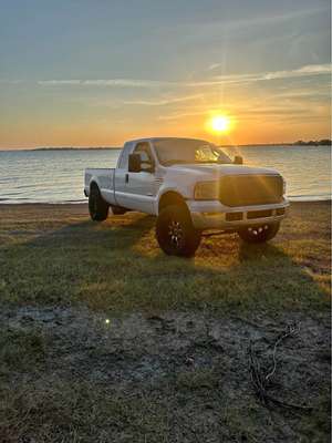 2006 Ford F250 Super Duty Regular Cab - XLT Pickup 2D 8 ft
