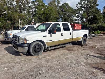 1999 Ford F350 Super Duty Super Cab & Chassis