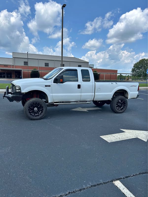 1999 Ford F250 Super Duty Super Cab - XLT Pickup 4D 8 ft