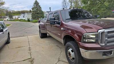 2007 Ford F350 Super Duty Crew Cab - King Ranch Pickup 4D 8 ft
