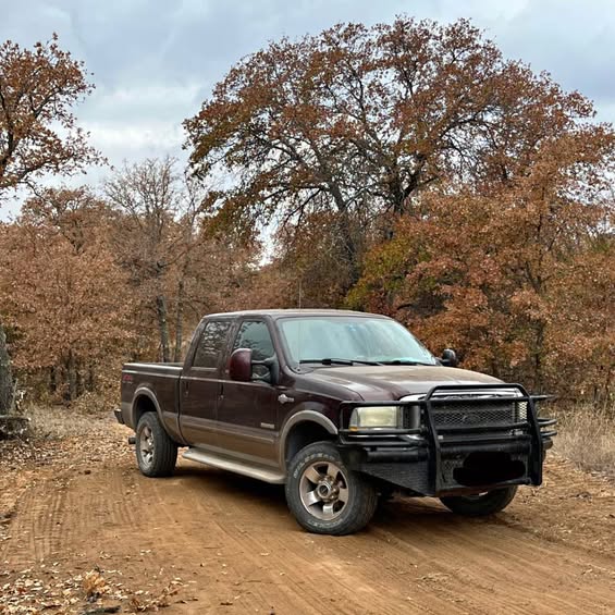2004 Ford F250 Super Duty Crew Cab - King Ranch Pickup 4D 8 ft