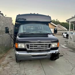 1999 Ford E450 Super Duty Cutaway