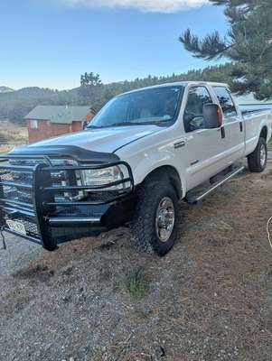2005 Ford F350 Super Duty Crew Cab & Chassis - Lariat Cab & Chassis 4D