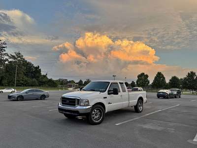 1999 Ford F250 Super Duty Crew Cab - XL Pickup 4D 8 ft
