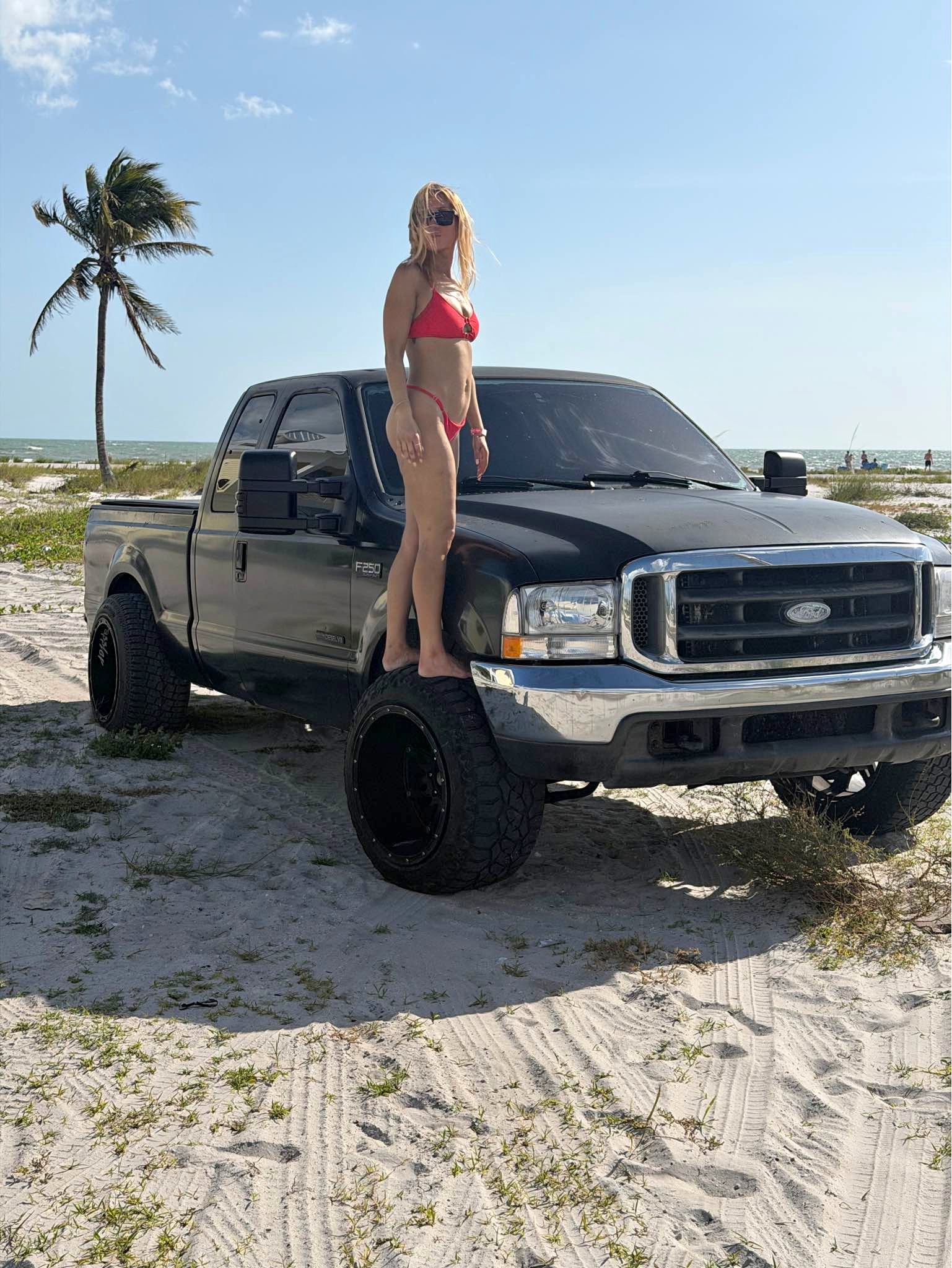 1999 Ford F250 Super Duty Super Cab - XLT Pickup 4D 6 3\/4 ft