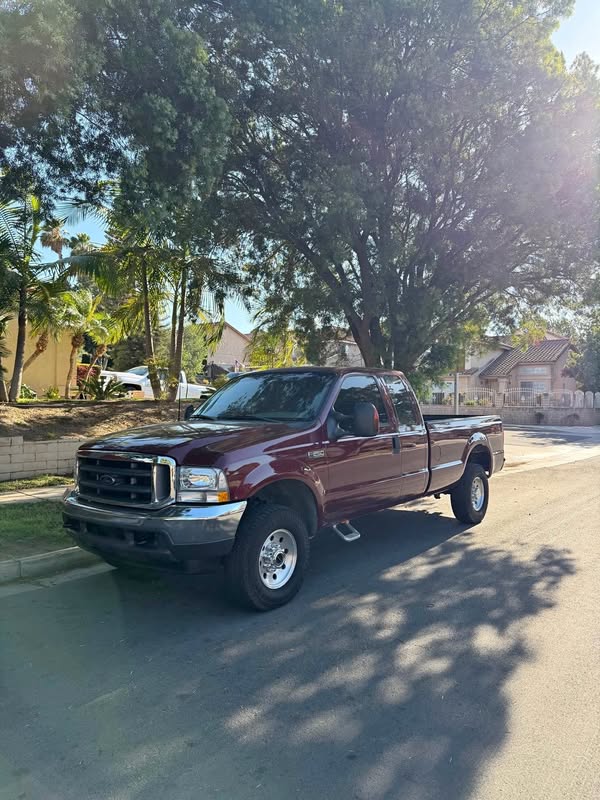 2004 Ford F250 Super Duty Super Cab - XLT Pickup 4D 8 ft