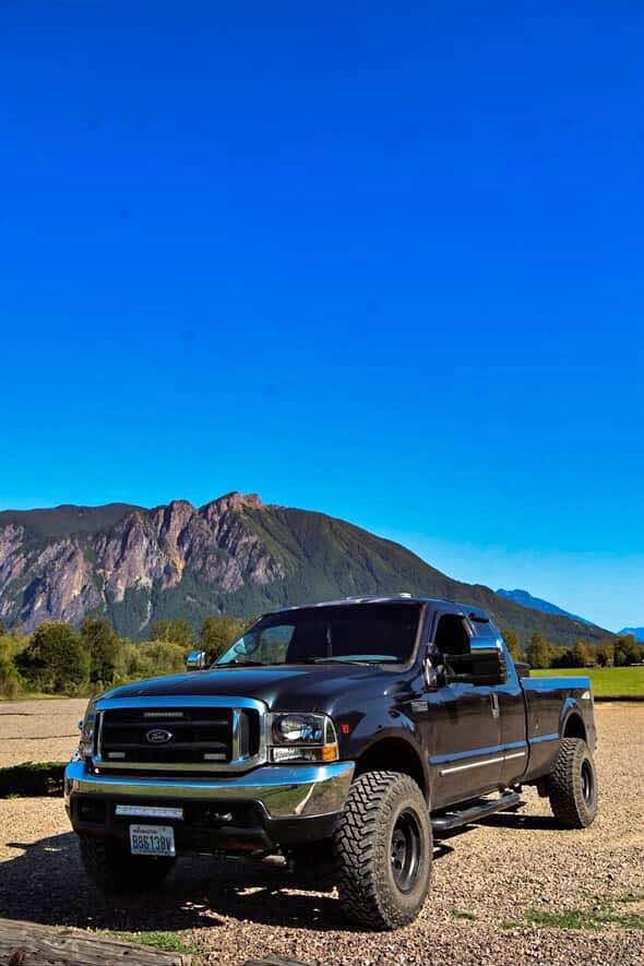 1999 Ford F250 Super Duty Regular Cab - XLT Pickup 2D 8 ft