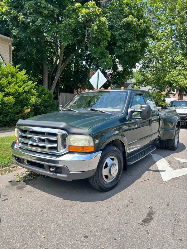 1999 Ford F350 Super Duty Regular Cab & Chassis