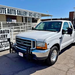 2001 Ford F250 Super Duty Super Cab XLT Pickup 4D 8 ft