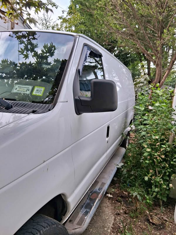 2007 Ford van e250  Super duty