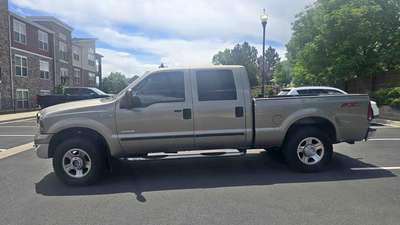 2005 Ford F250 Super Duty Crew Cab - Lariat Pickup 4D 6 3\/4 ft