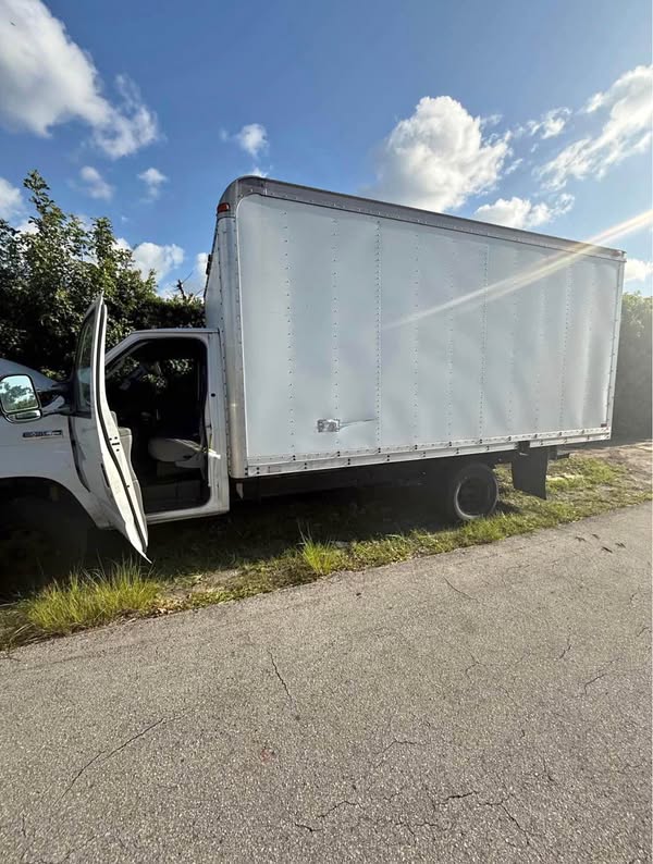 2007 Ford E250 Super Duty Cargo