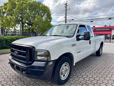 2005 Ford F250 Super Duty Super Cab - Diesel super duty XL