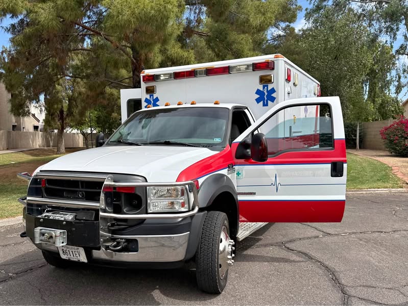 2007 Ford F450 Super Duty Regular Cab & Chassis - XL Cab & Chassis 2D