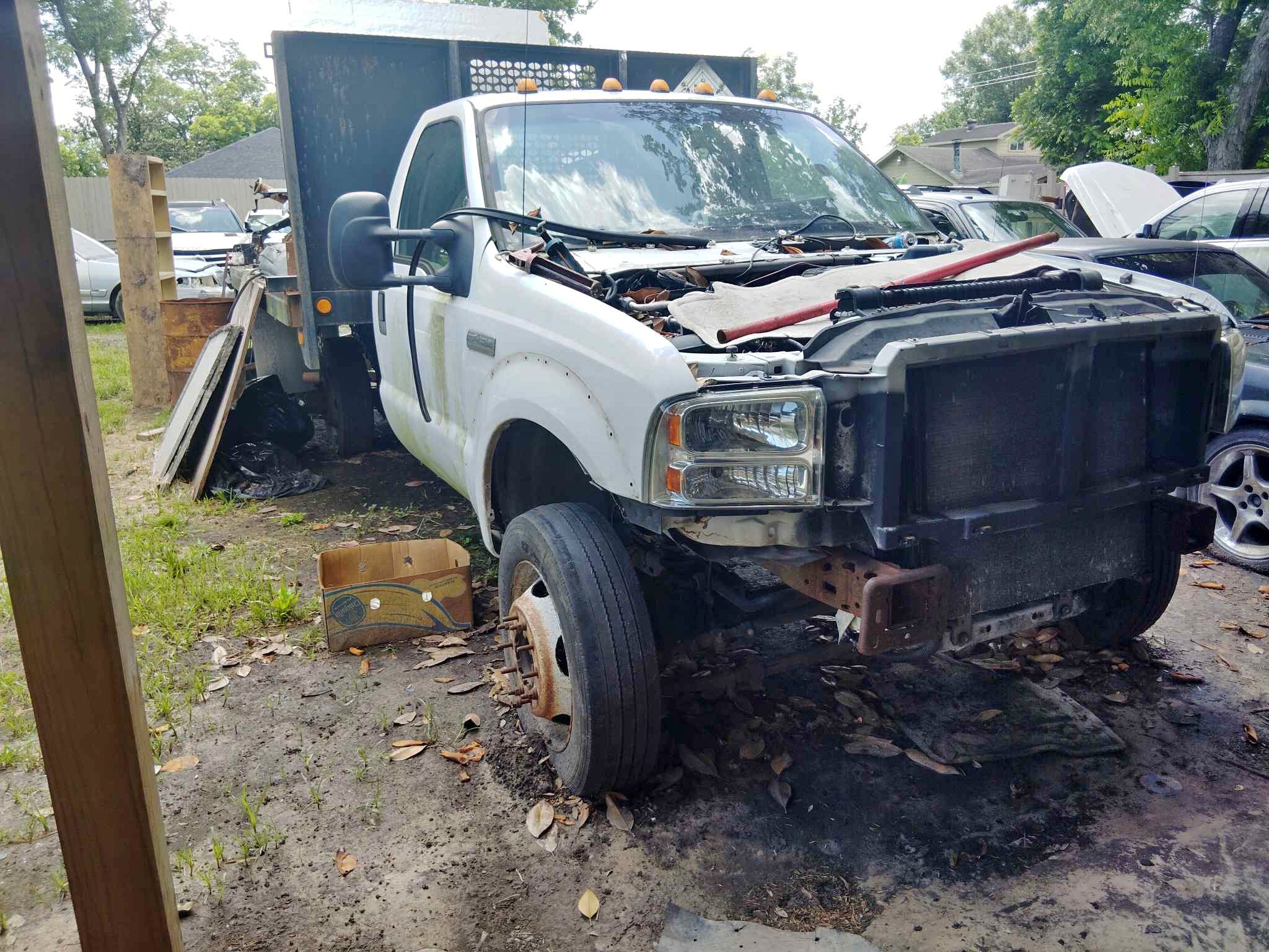 2006 Ford F450 Super Duty Regular Cab & Chassis - 141\