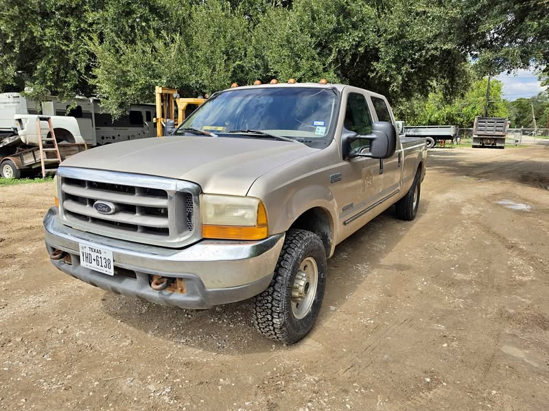 1999 Ford F250 Super Duty Crew Cab - Lariat Pickup 4D 8 ft