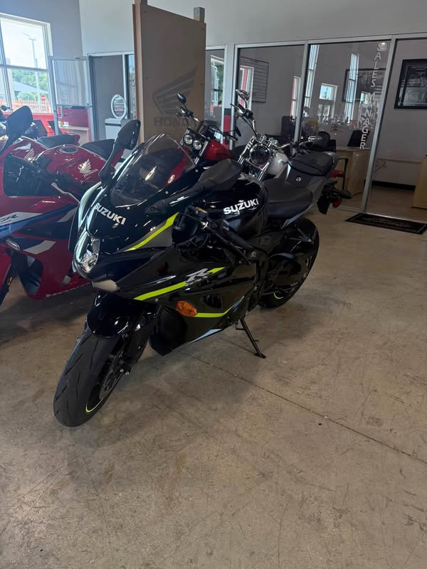 2023 Suzuki GSX-R