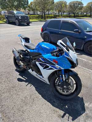 2025 Suzuki GSX-R