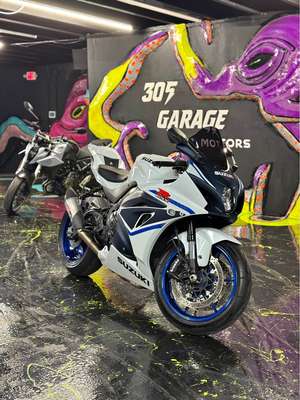 2023 Suzuki GSX-R