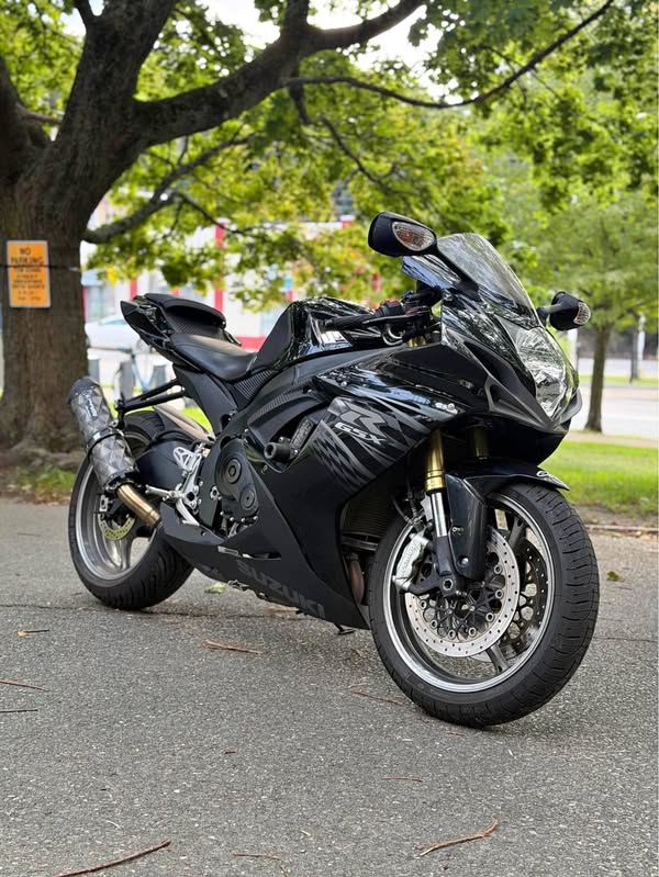 2011 Suzuki GSX-R