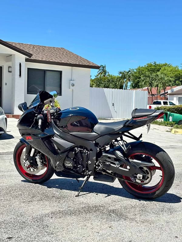2017 Suzuki GSX-R